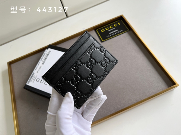 グッチ財布コピー内部構造